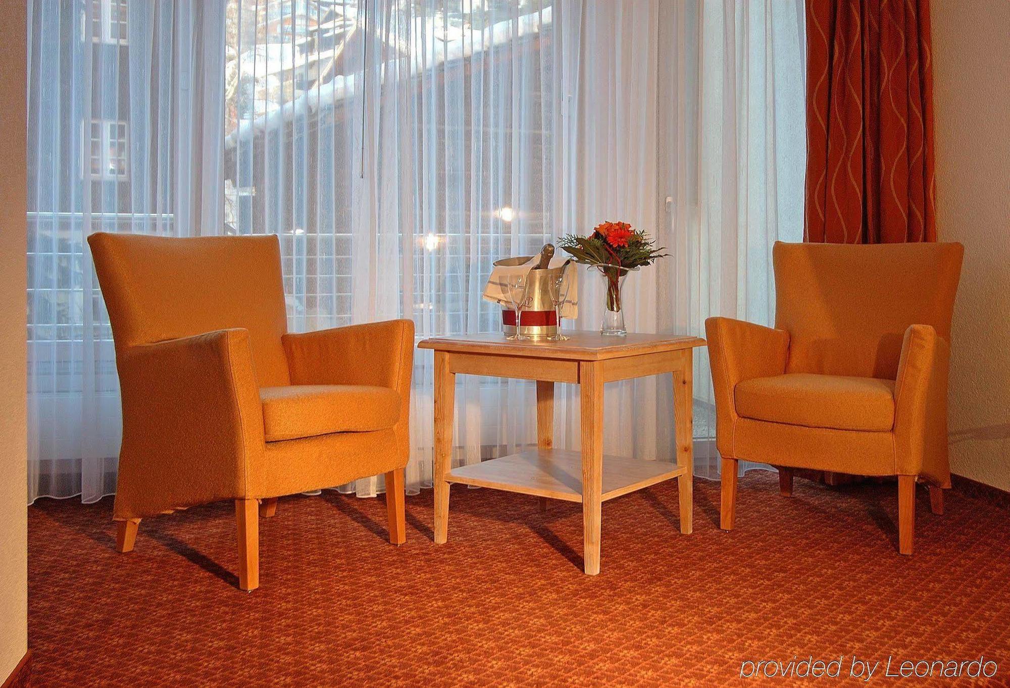 Hotel Simi Zermatt Zimmer foto